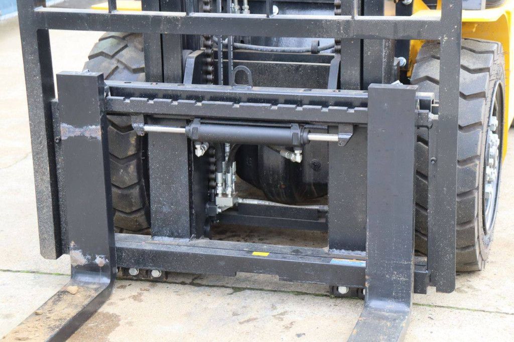 Forklift VMAX CPCD30 Diesel 3000kg 3.0m 2024 New