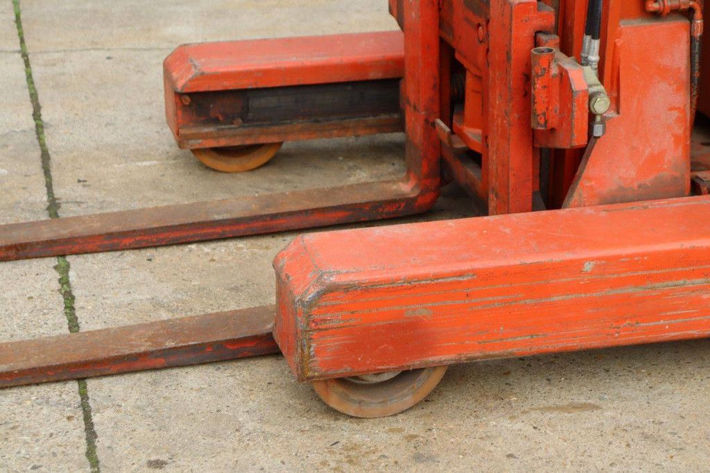 Schubmaststapler BT BTRT 1350/9 Elektrisch 1350 kg 5,7 m 1979