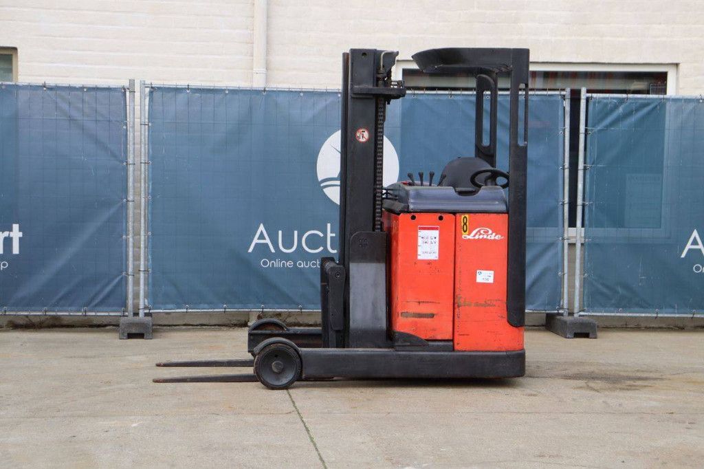 Reach truck Linde R16 Electric 1600kg 4.7m 1997
