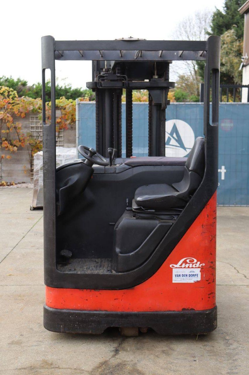 Reach truck Linde R16 Electric 1600kg 4.7m 1997