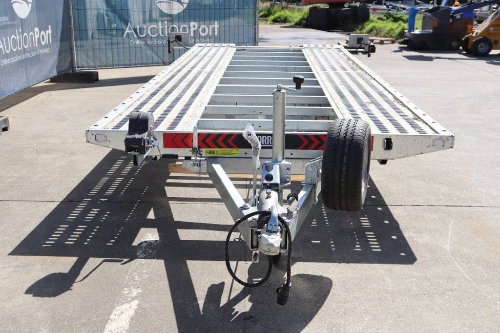 Kippbarer Autotransporter LKW 3000RT Neu