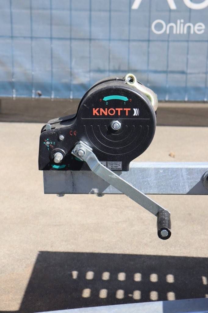 Kippbarer Autotransporter LKW 3000RT Neu