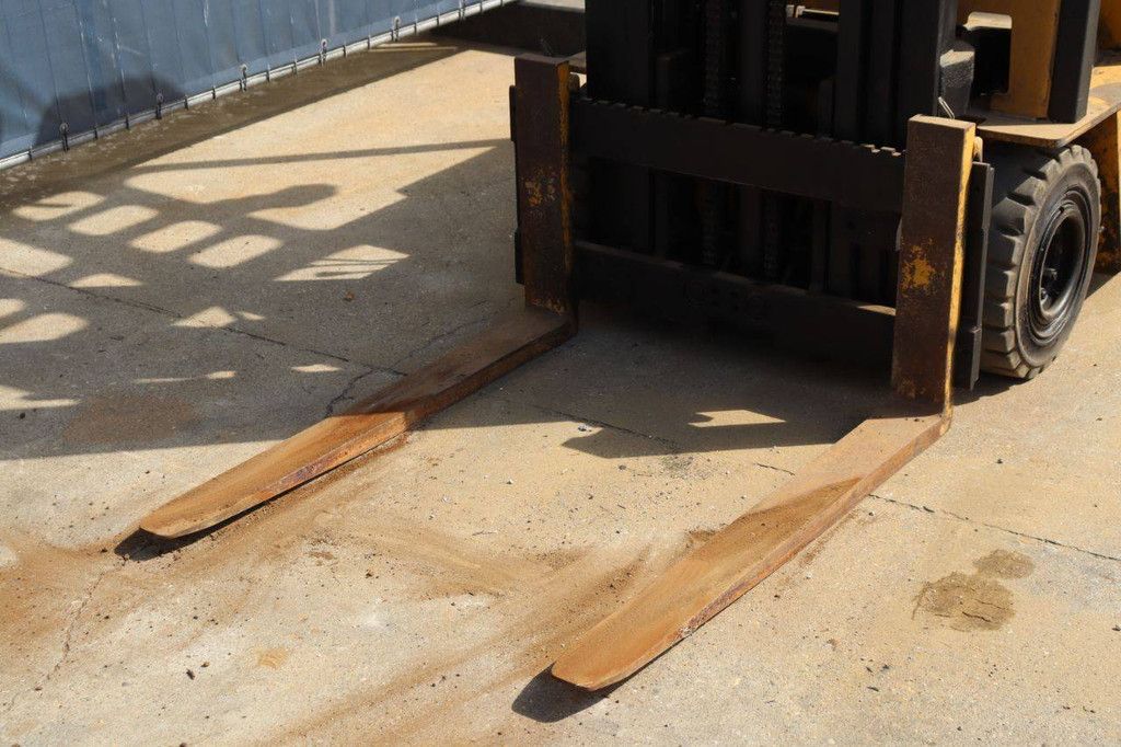 Caterpillar VMAX Elektrogabelstapler