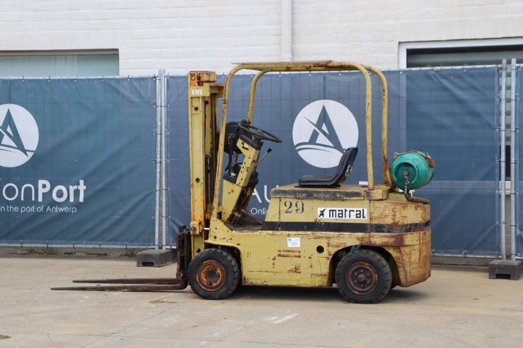 Forklift Matra CHARIOT ELEVATEURN 22665 F1550ZP LPG 1500kg 3.0m 1981