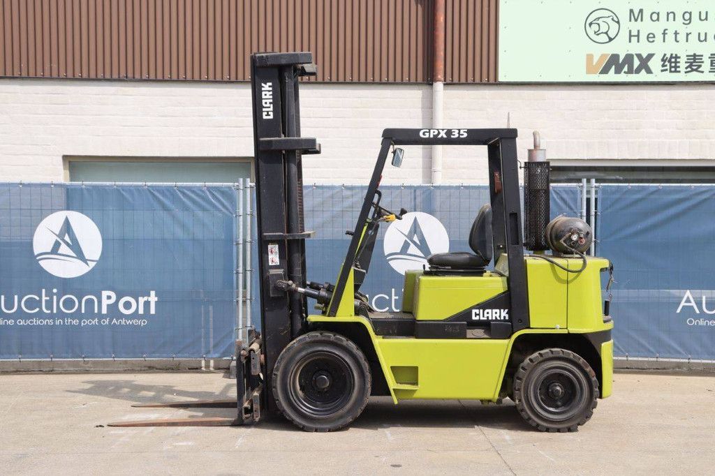 Forklift Clark GPX 35 LPG LPG 3500kg 4.38m