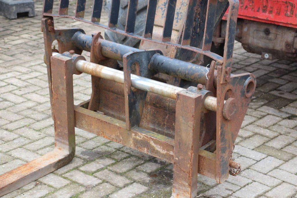 Manitou MLT627T Teleskoplader Diesel 74 kW 2700 kg 6 m 2006