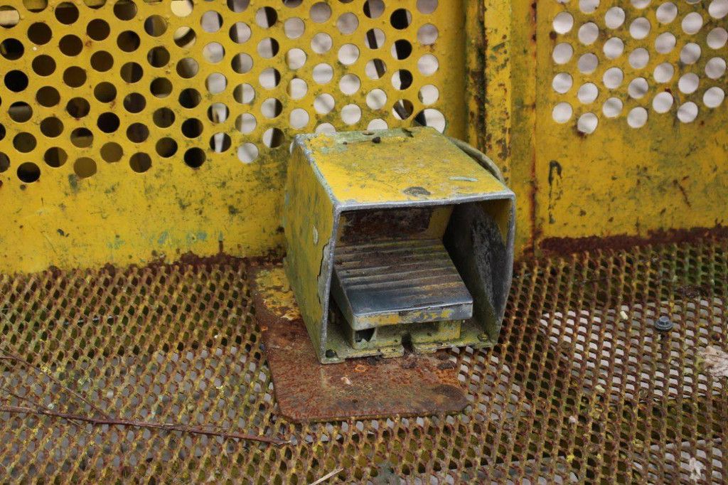 Teleskoparbeitsbühne Aichi SR123/ISF403 Diesel 14m 1999