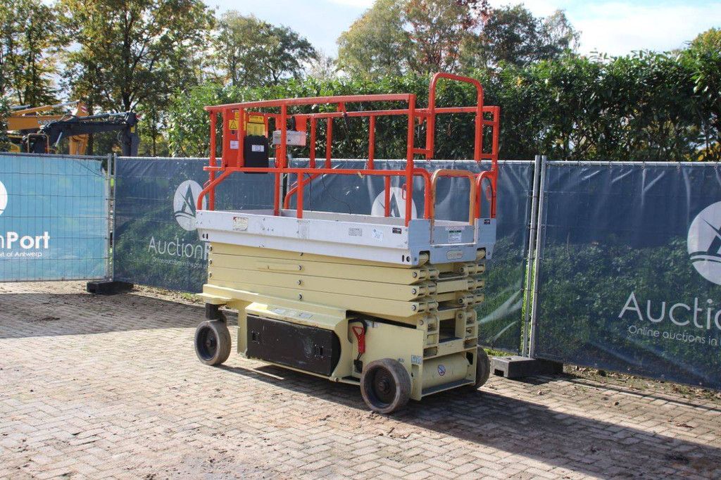 Scissor lift JCPT9.5 Electric 11.5m 2008