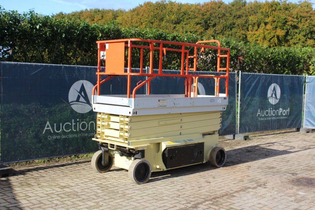 Scissor lift JCPT9.5 Electric 11.5m 2008