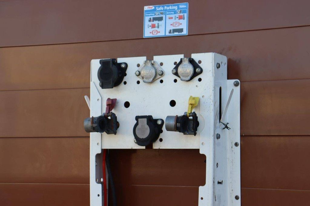 Curtainsider trailer Fliegl SDS 2016