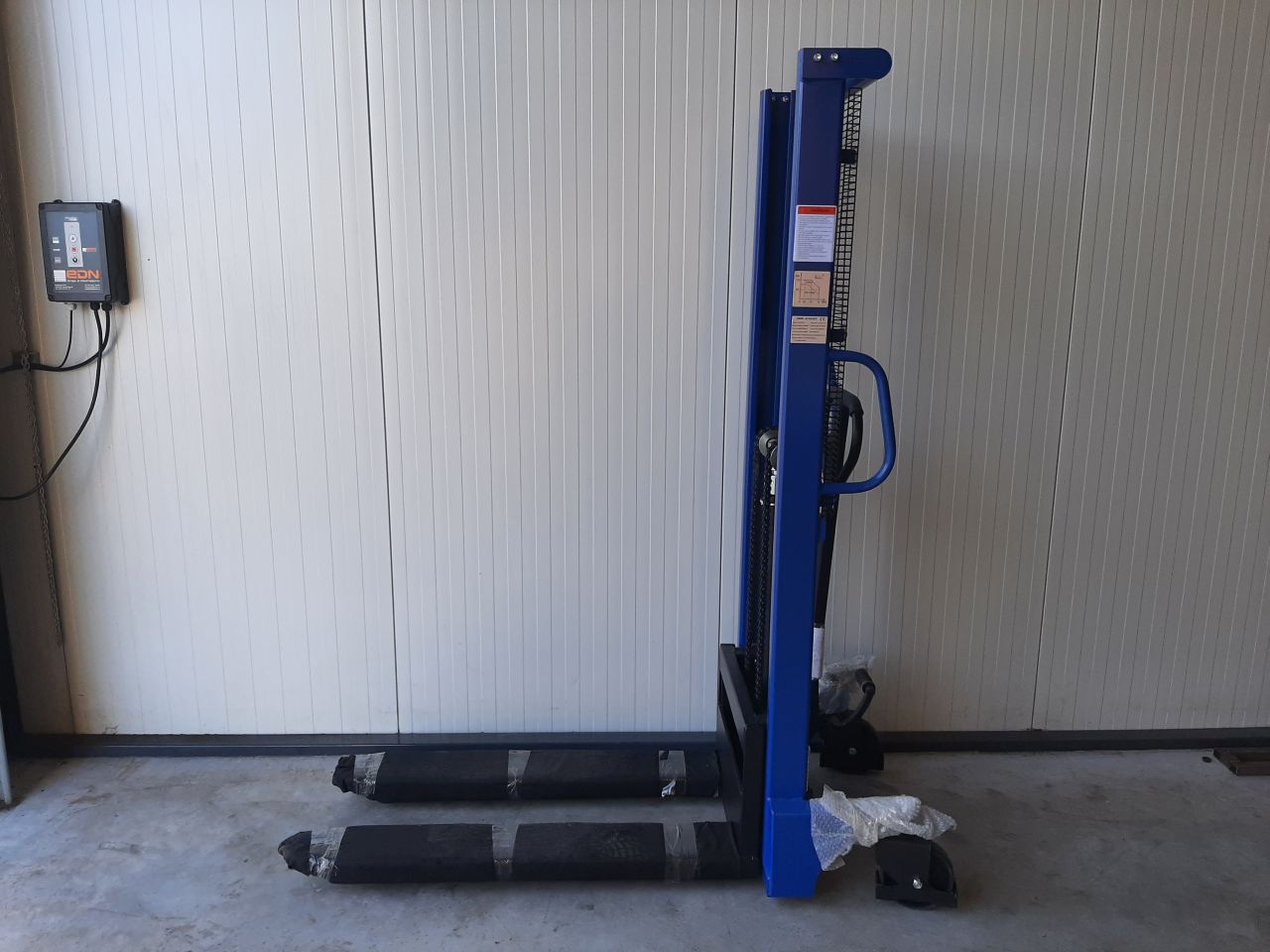 Handmatige stapelaar 1600 mm 1000 kg nieuw