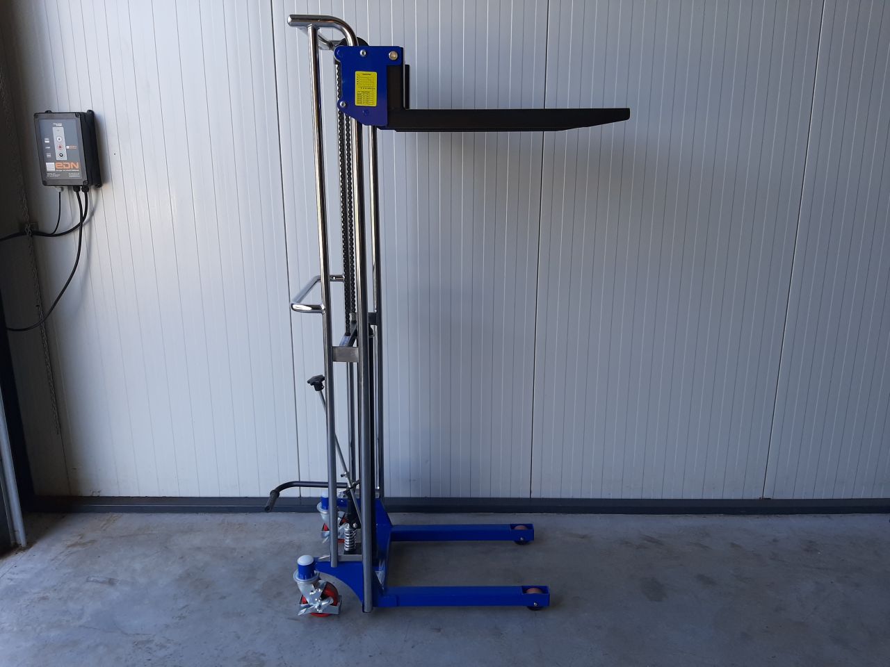 Lichtgewicht / mini stapelaar 1700 mm 400 kg