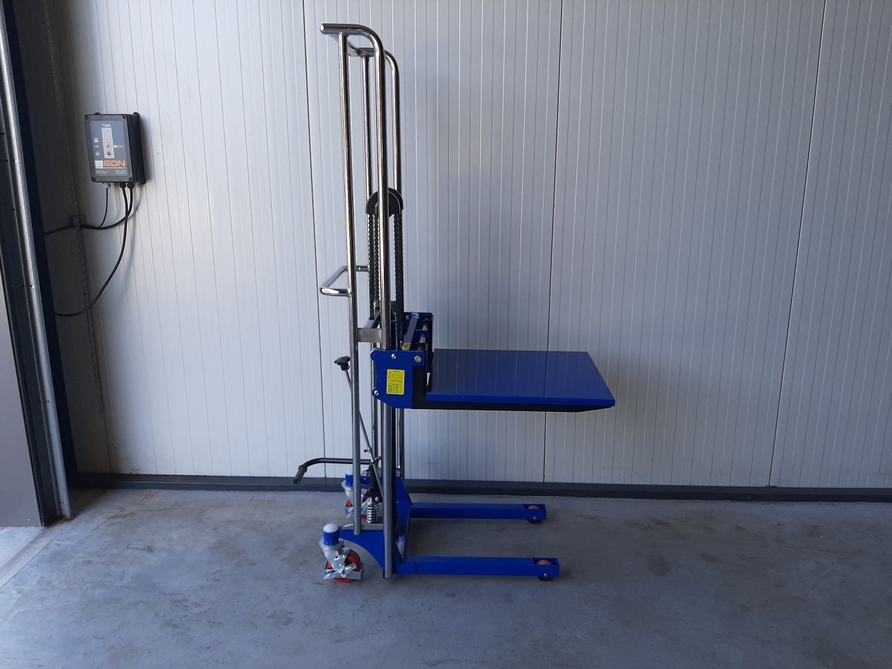 Lichtgewicht / mini stapelaar 1700 mm 400 kg