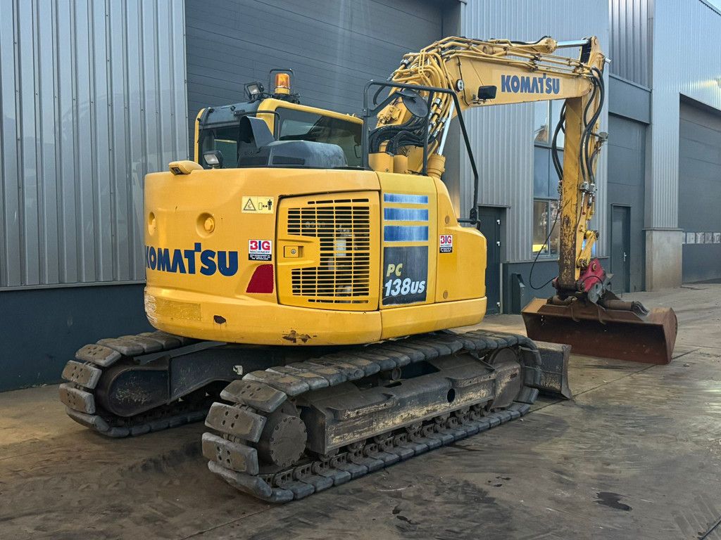 Komatsu PC138-11