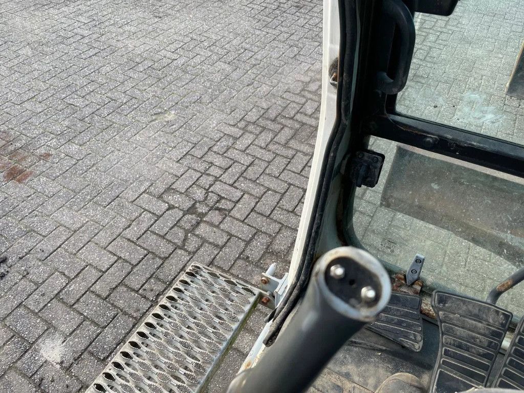 Kato HD307 Graafmachine