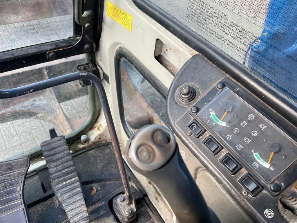 Kato HD307 Graafmachine