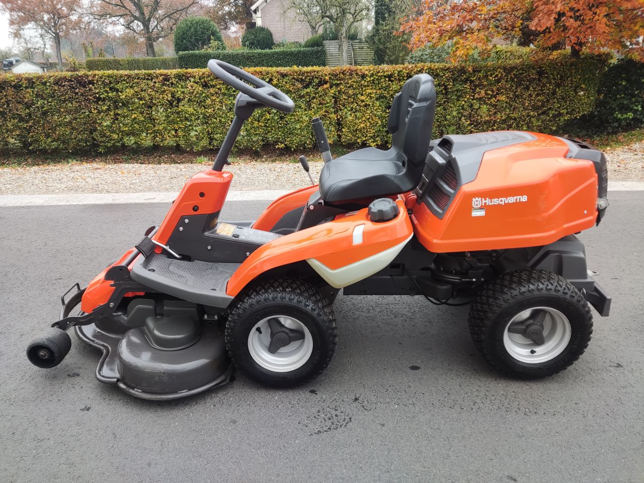 HUSQVARNA zitmaaier (type R216, B&S, 103 cm, hydro, i.z.g.s)