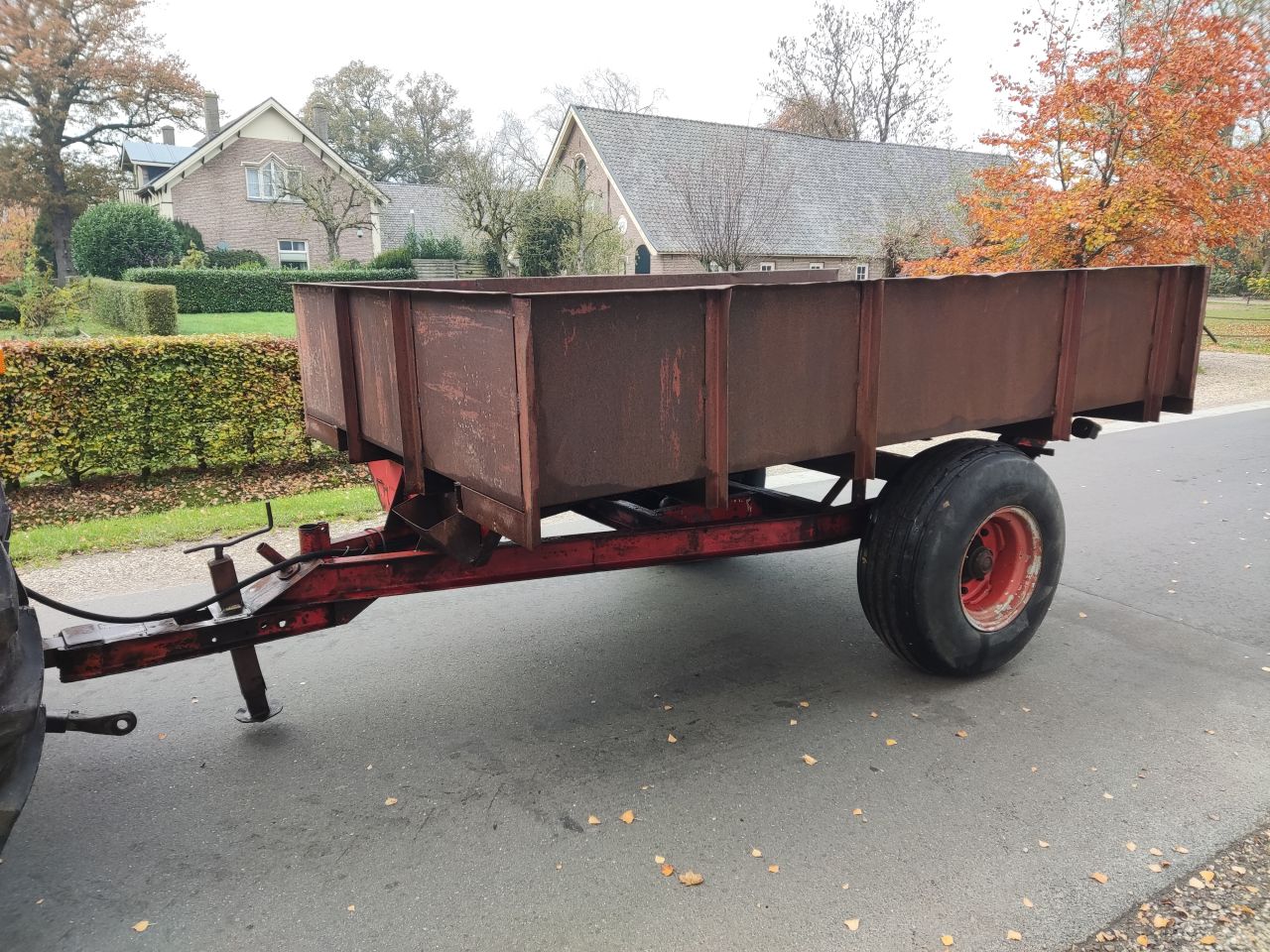 Zelfbouw kipper (laadvermogen 6.000 kg., redelijke staat)