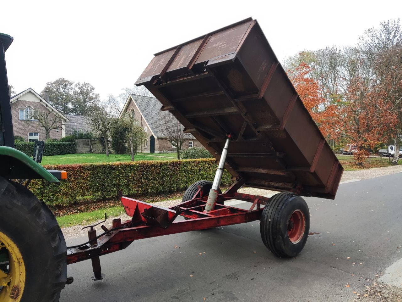 Zelfbouw kipper (laadvermogen 6.000 kg., redelijke staat)