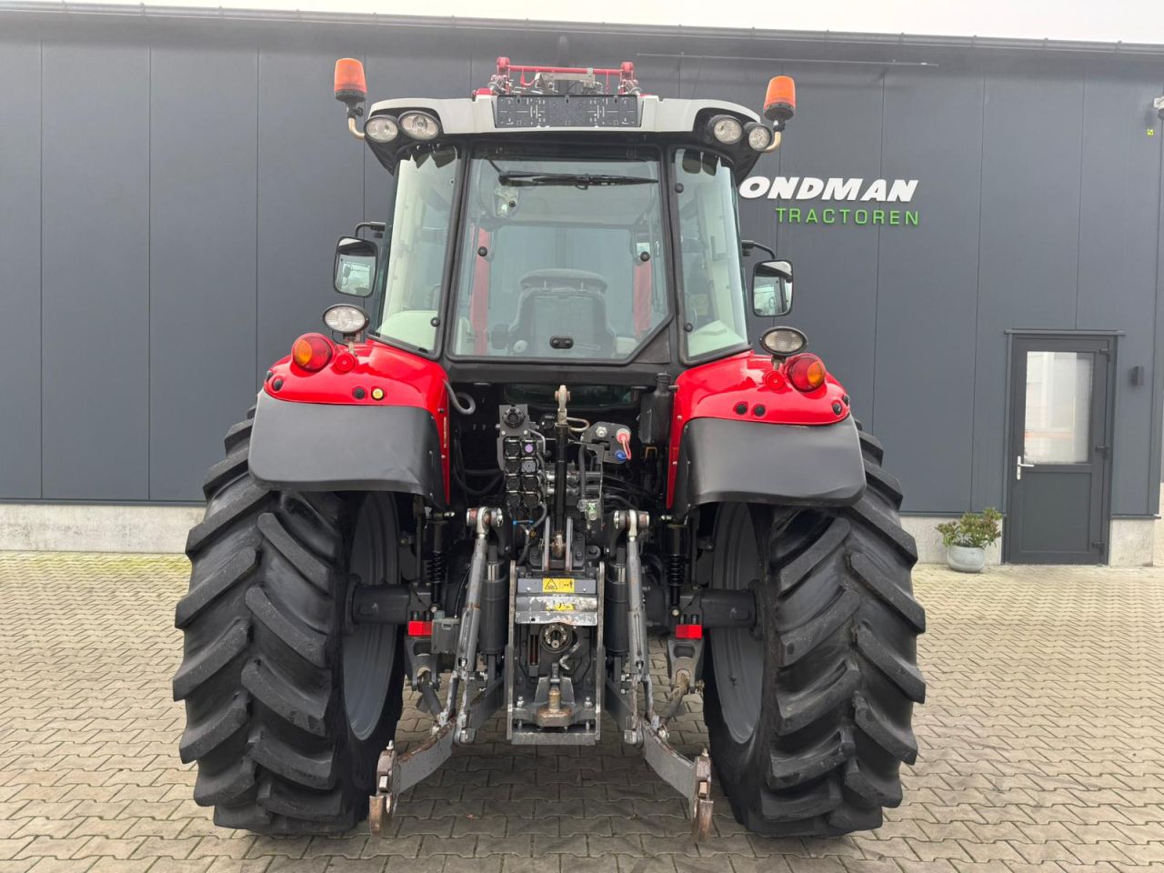 Massey Ferguson 5713 SL