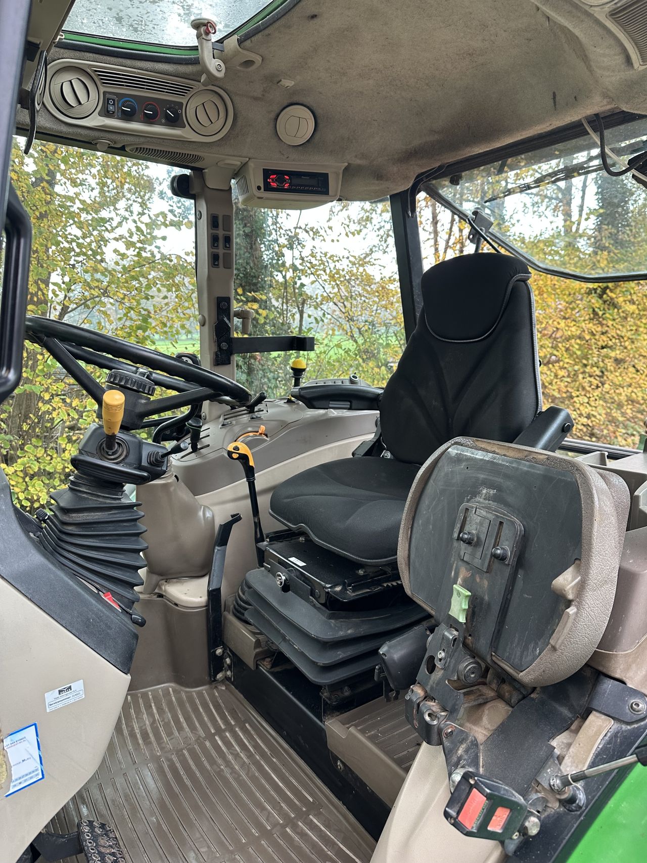 John Deere 5080M met frontlader