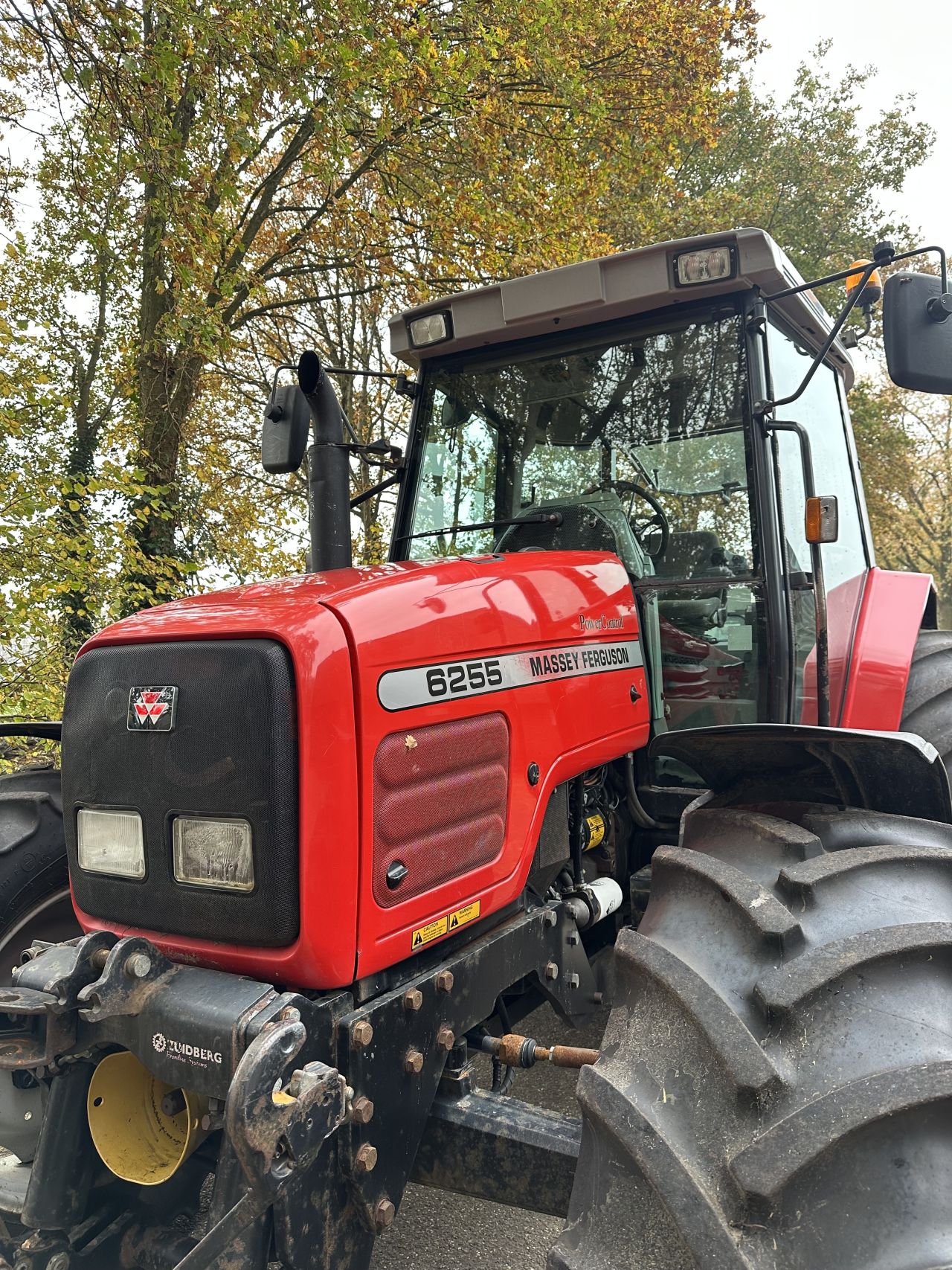 Massey Ferguson 6255