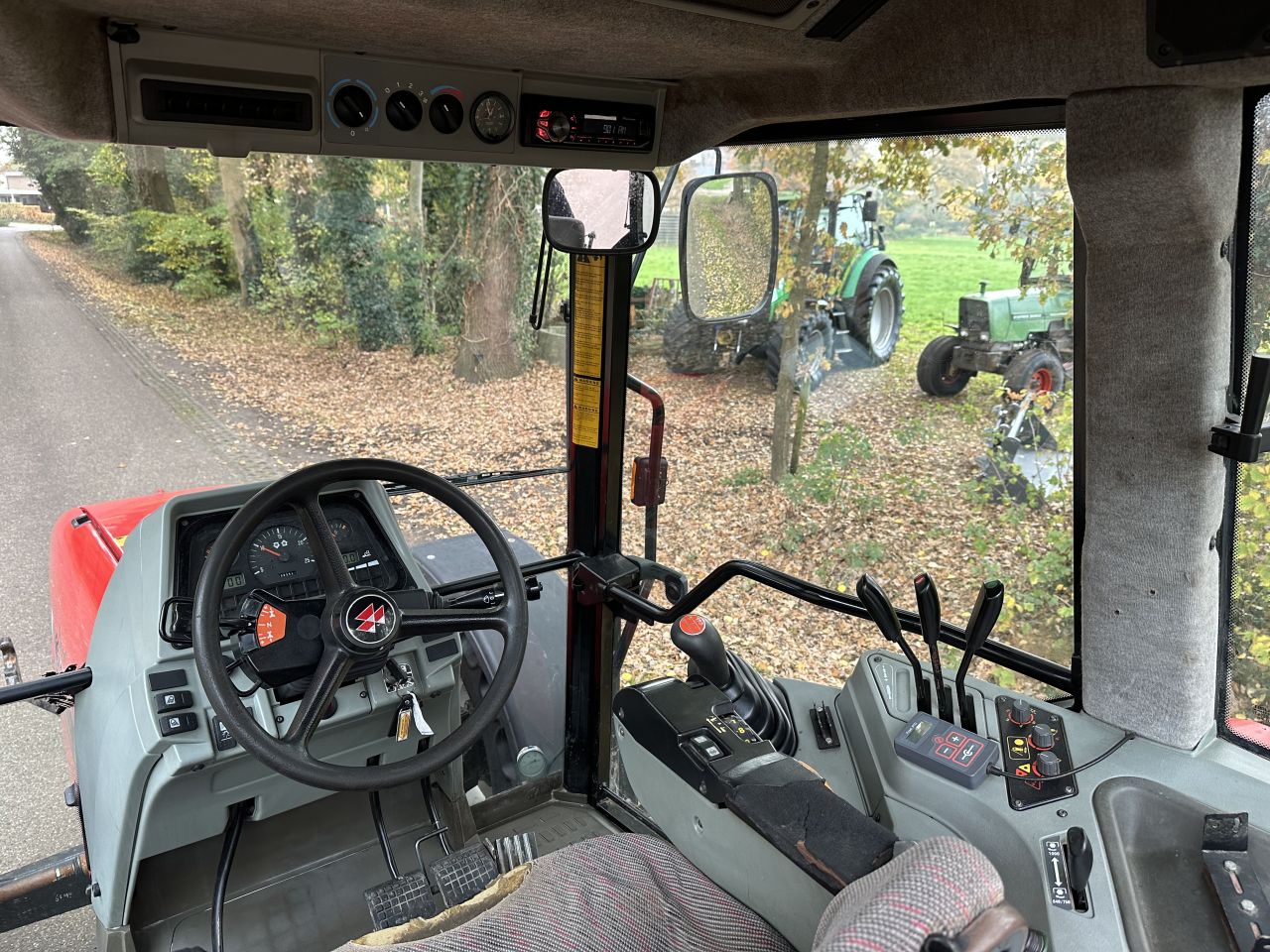 Massey Ferguson 6255