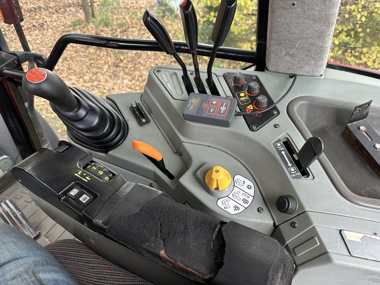 Massey Ferguson 6255