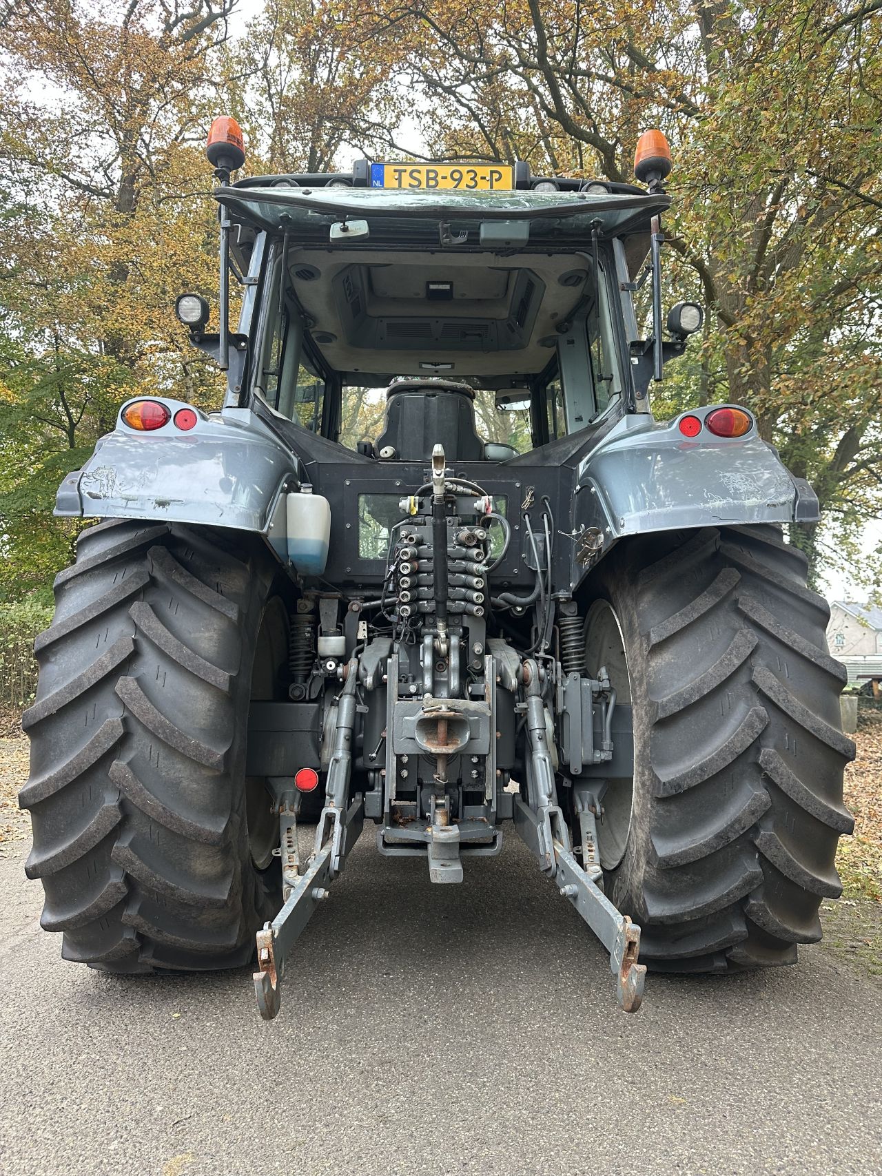 Valtra N143
