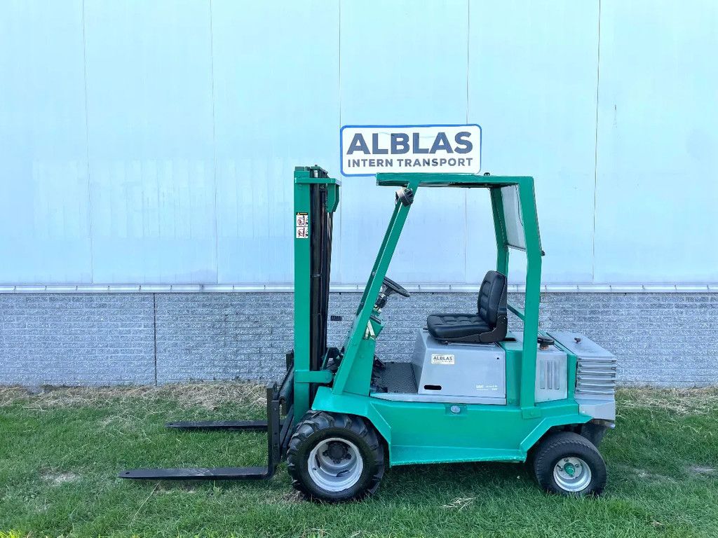 Prins Terriër ruwterrein heftruck automaat