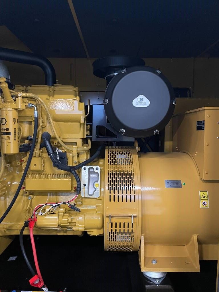 CAT DE715GC - 715 kVA Stand-by Generator - DPX-18224