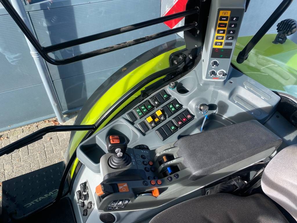 CLAAS Arion 630 Cmatic CIS+