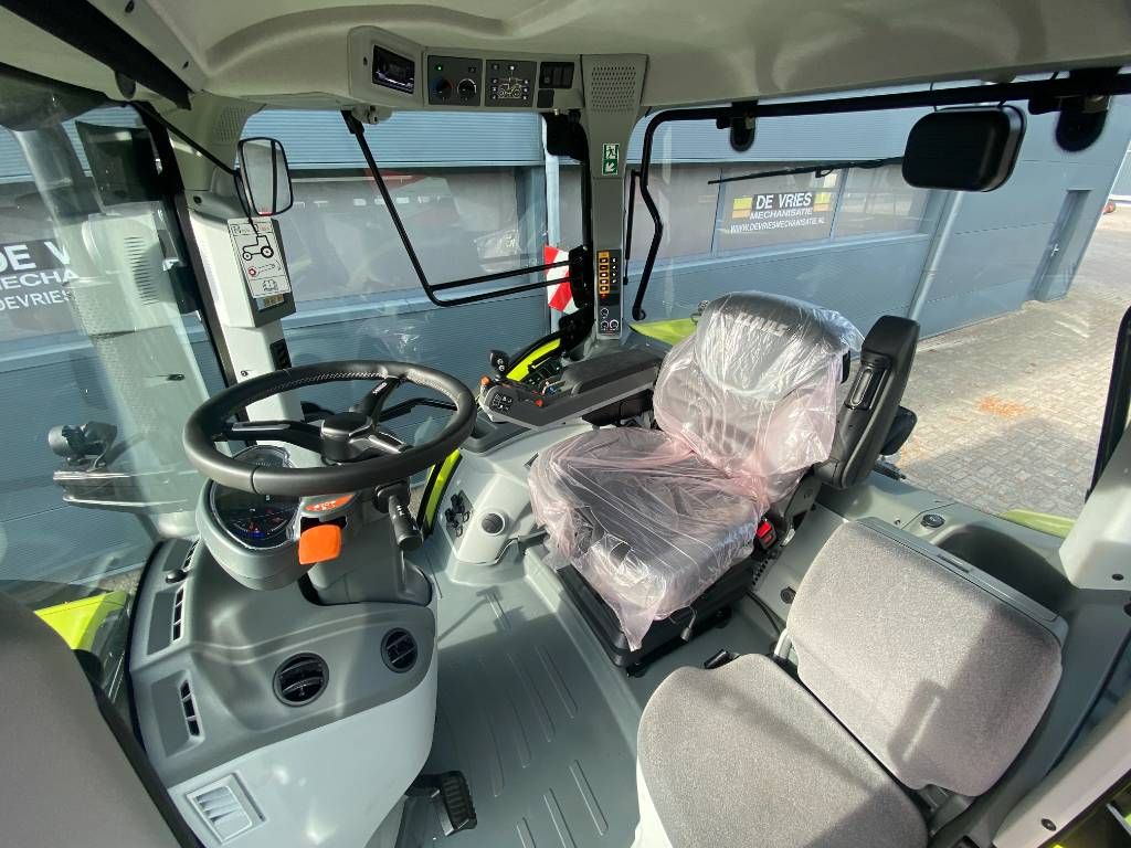 CLAAS Arion 630 HEXASHIFT CIS+