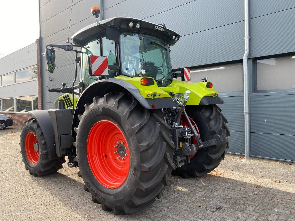 CLAAS Arion 630 HEXASHIFT CIS+