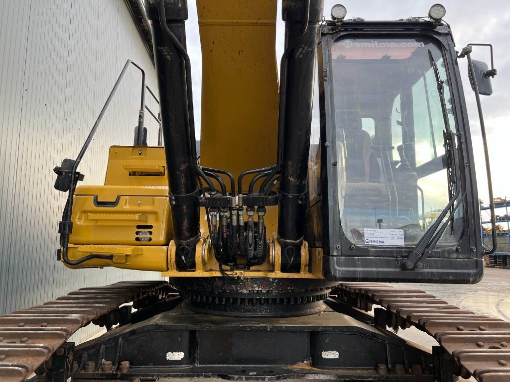 CAT 352FL ME