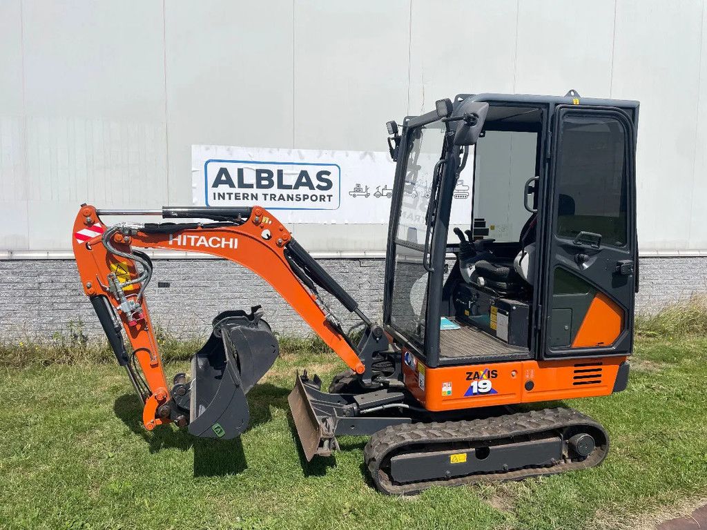 Hitachi ZX19U rupsgraafmachine CW05 hydr snelw met sloopsorteerfunctie slechts 485 uur