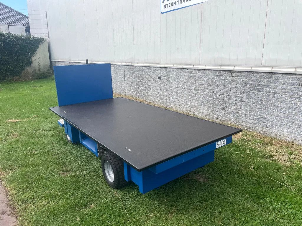 Diversen A4 electrische transportwagen nieuw!