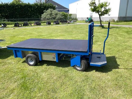 Diversen A4 electrische transportwagen nieuw!