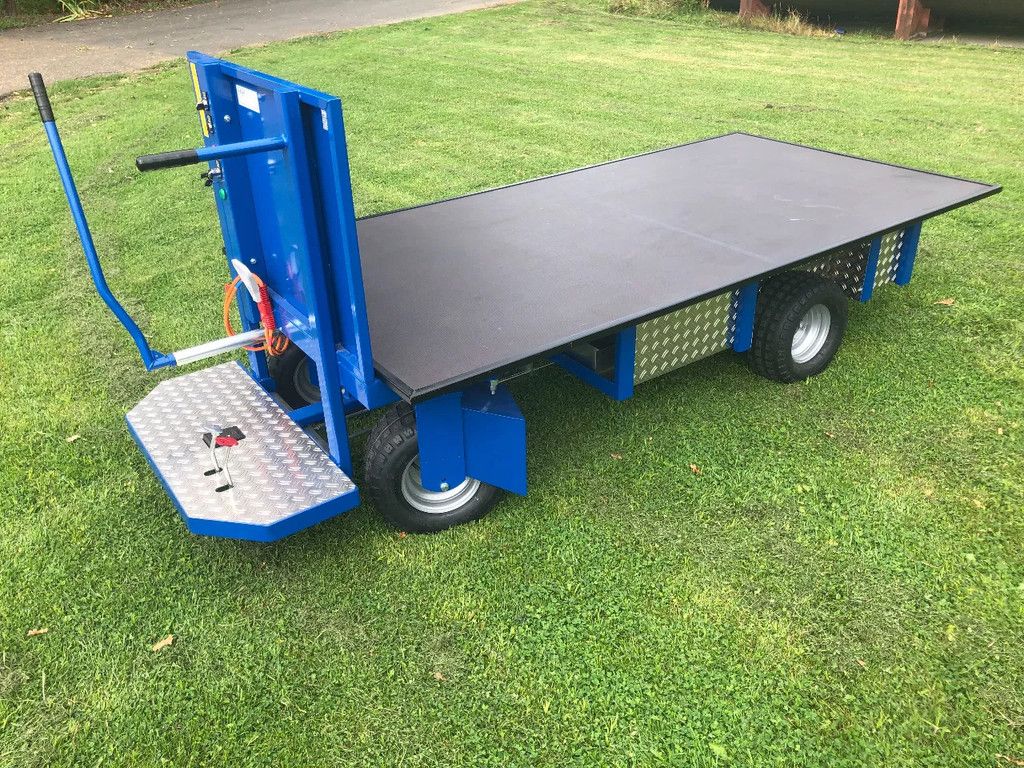 Diversen A4 electrische transportwagen nieuw!