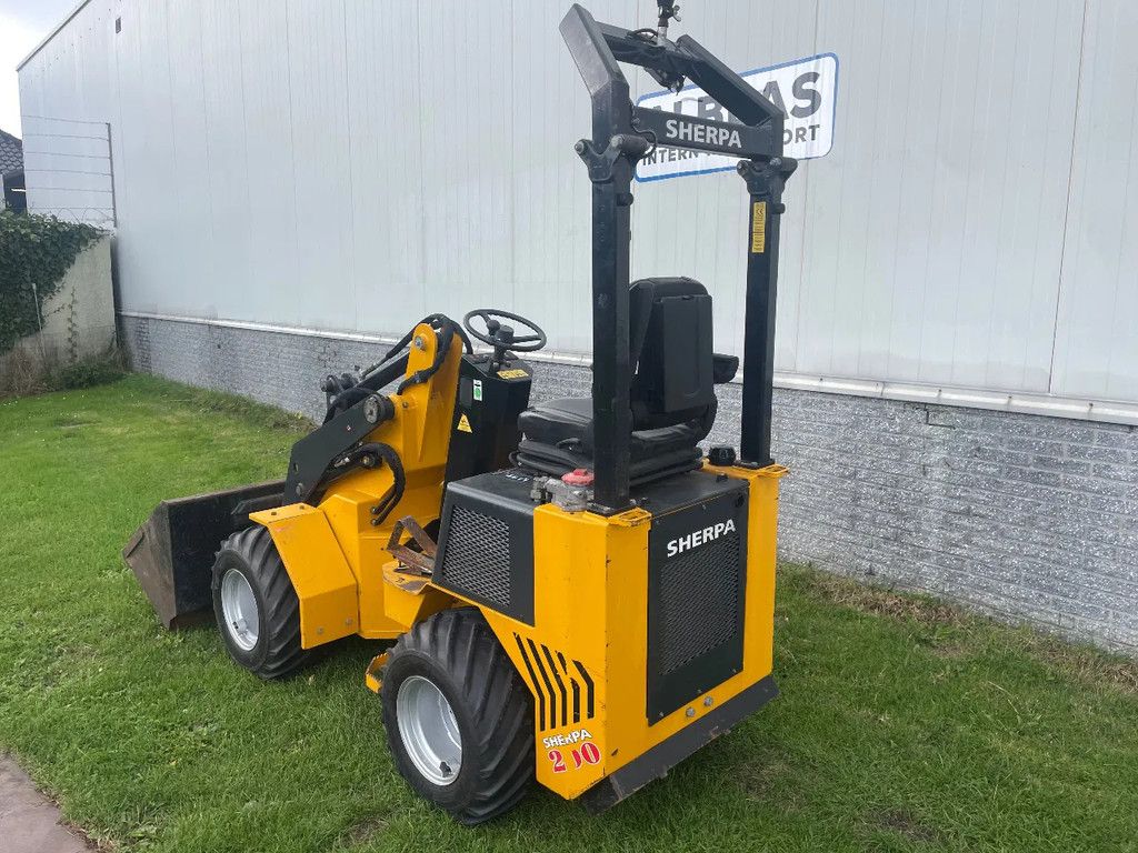 SHERPA 200 shovel kniklader