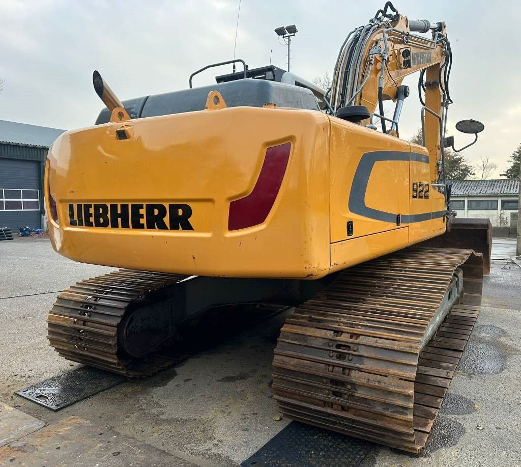 Liebherr R 922 L