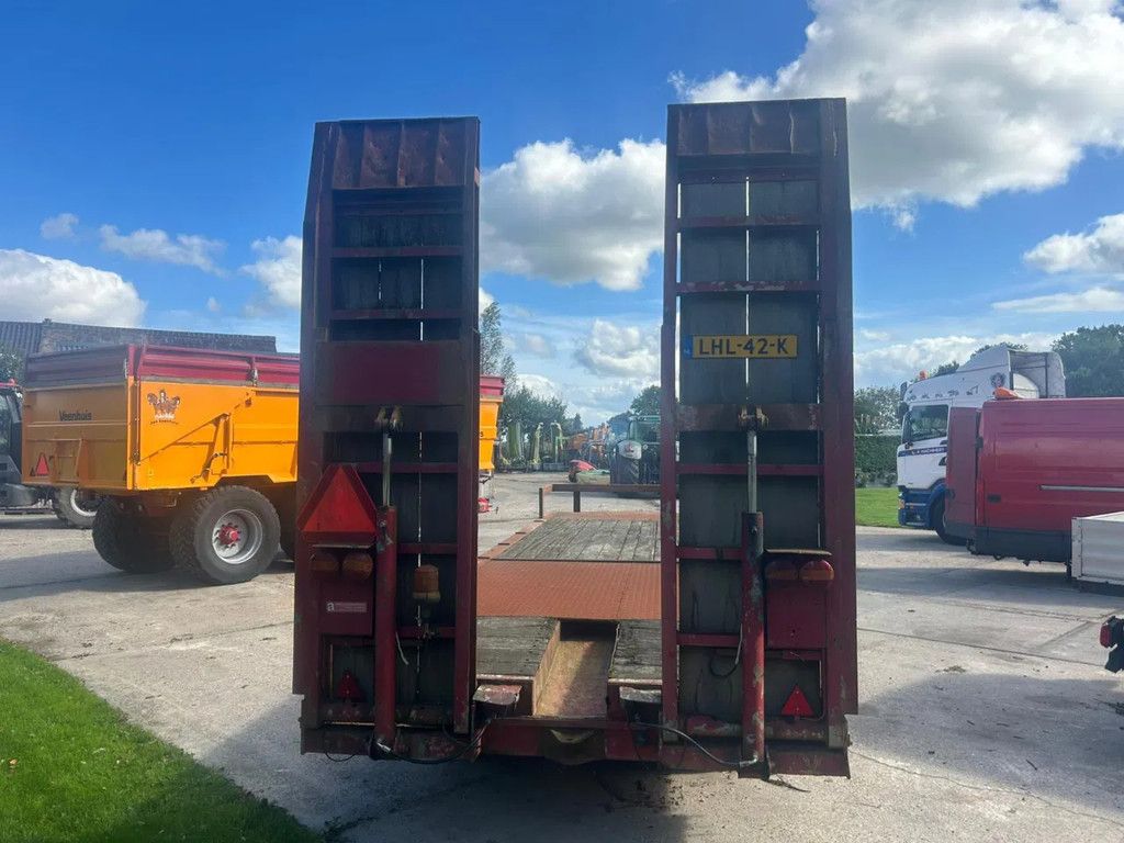 Nooteboom 3 asser Dieplader Rampen Landbouwkenteken semi trailer