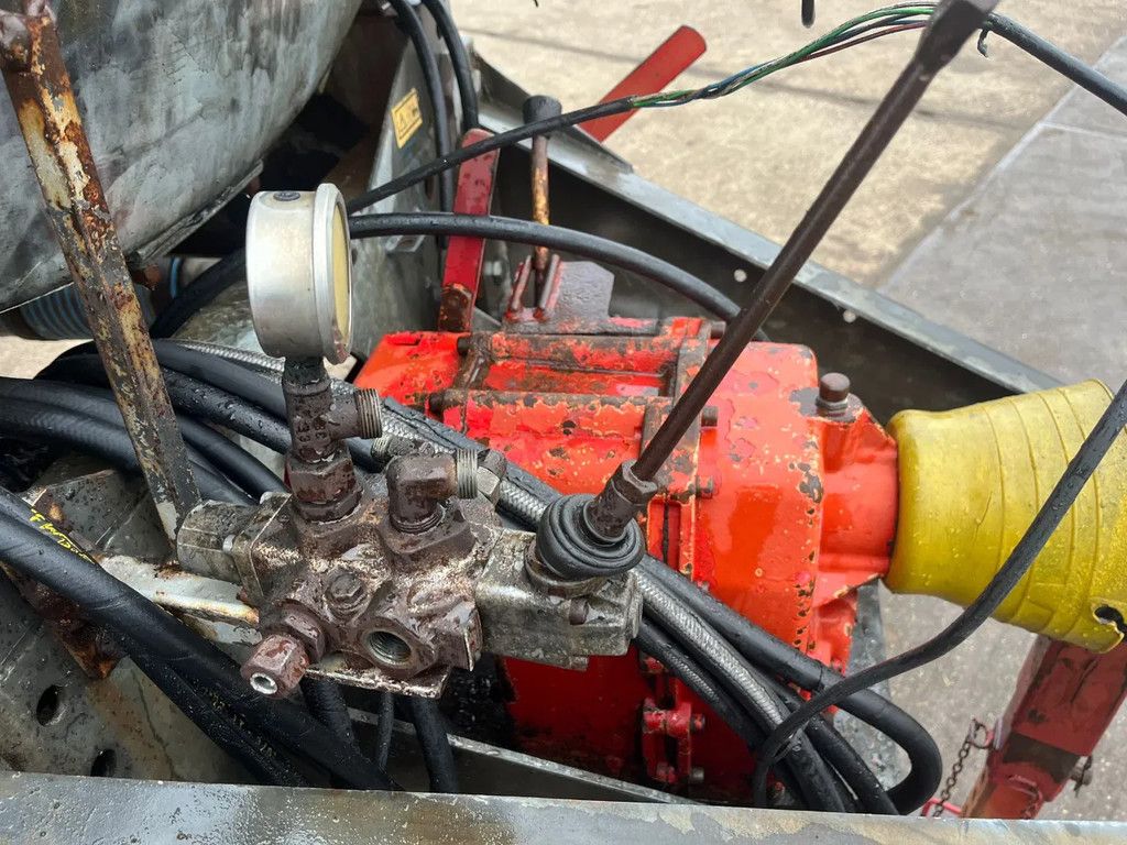 Schuitemaker Robusta 7800 7.8 m3 Bemester tank Giertank