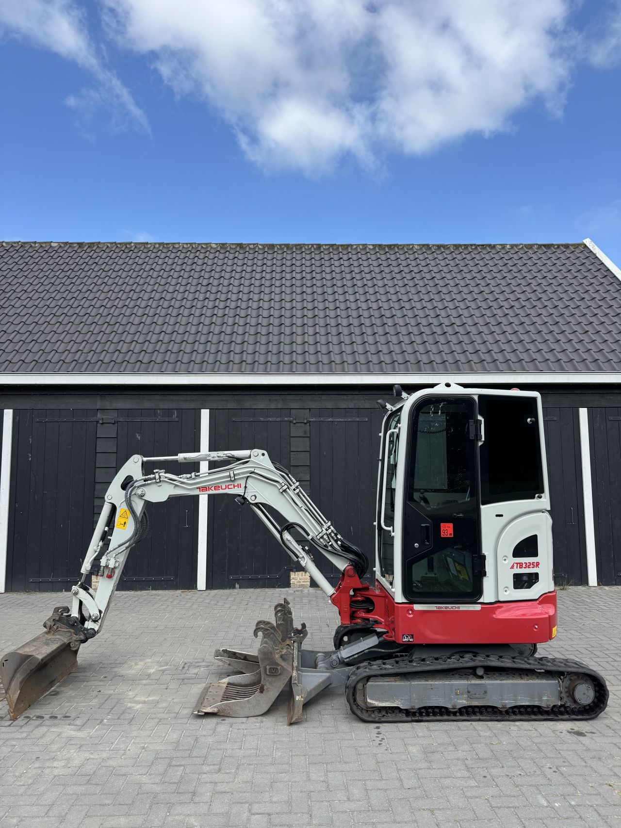 Takeuchi TB325R hele nette staat!!