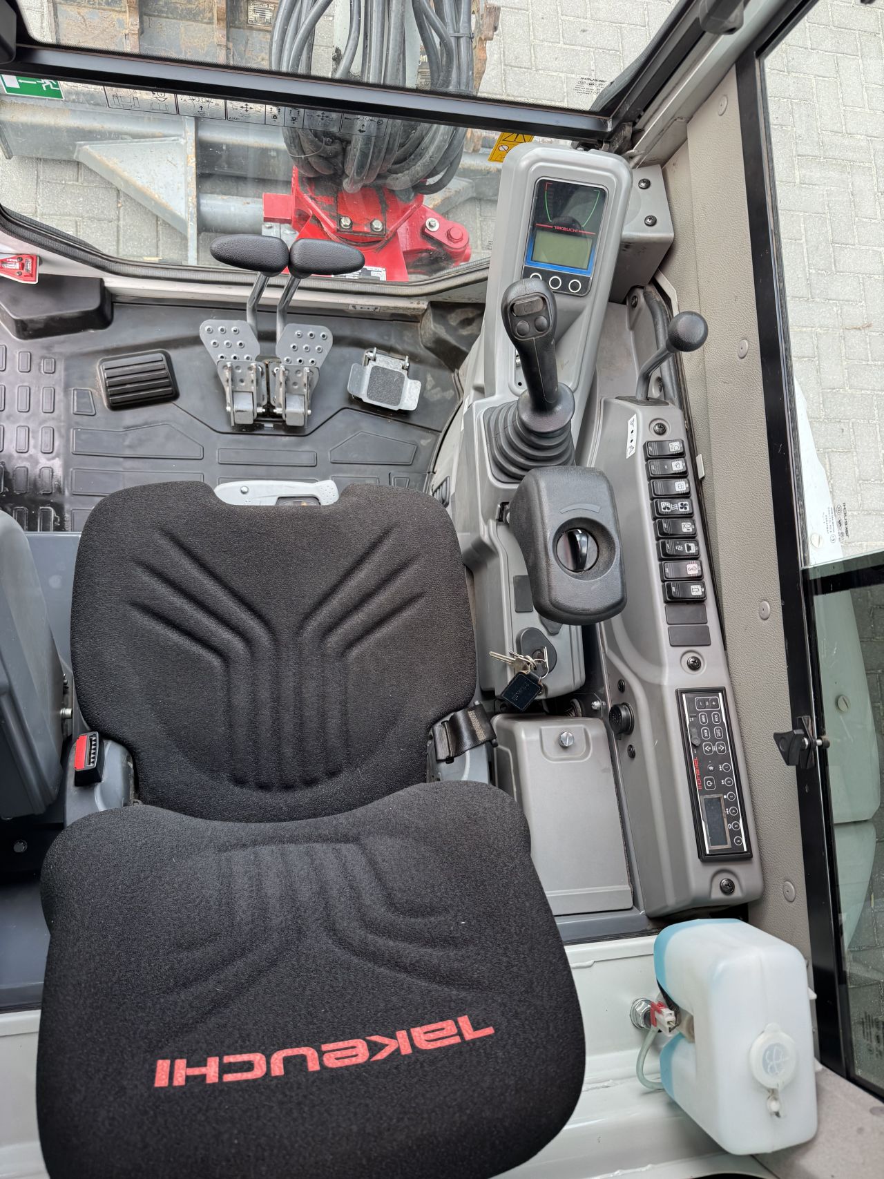 Takeuchi TB325R hele nette staat!!