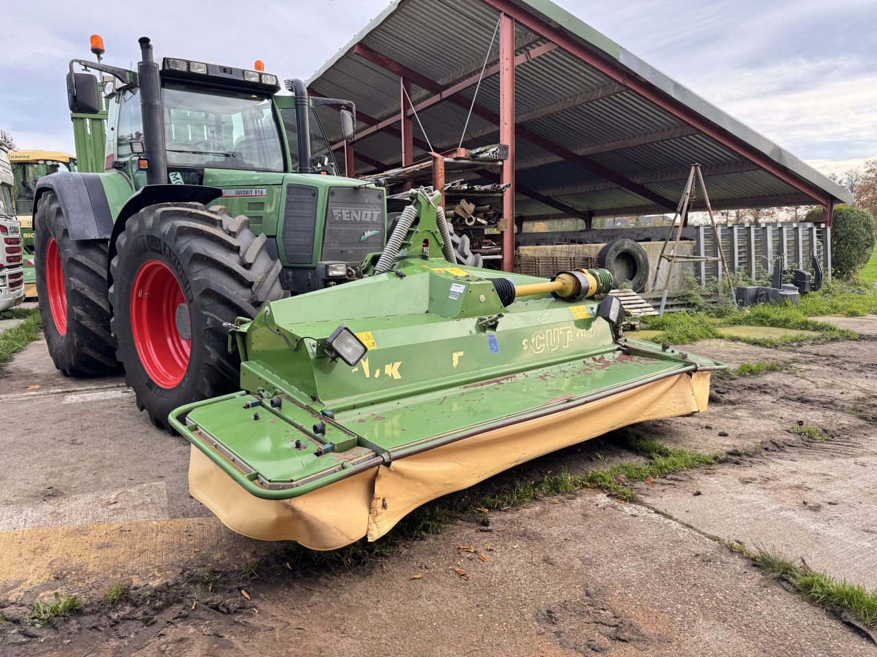 Krone Easycut 32 CV Float frontmaaier met kneuzer