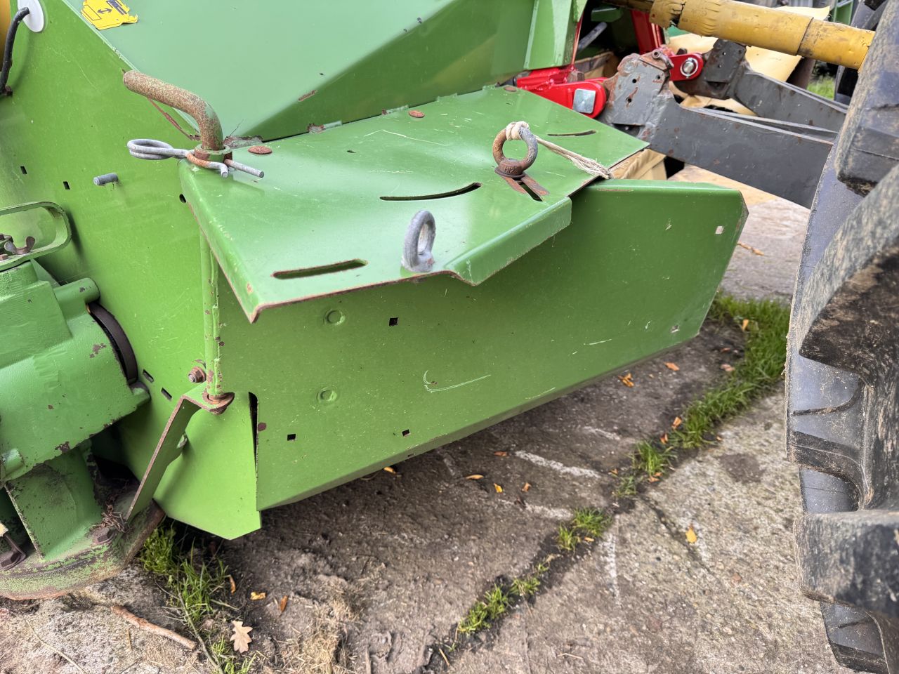 Krone Easycut 32 CV Float frontmaaier met kneuzer