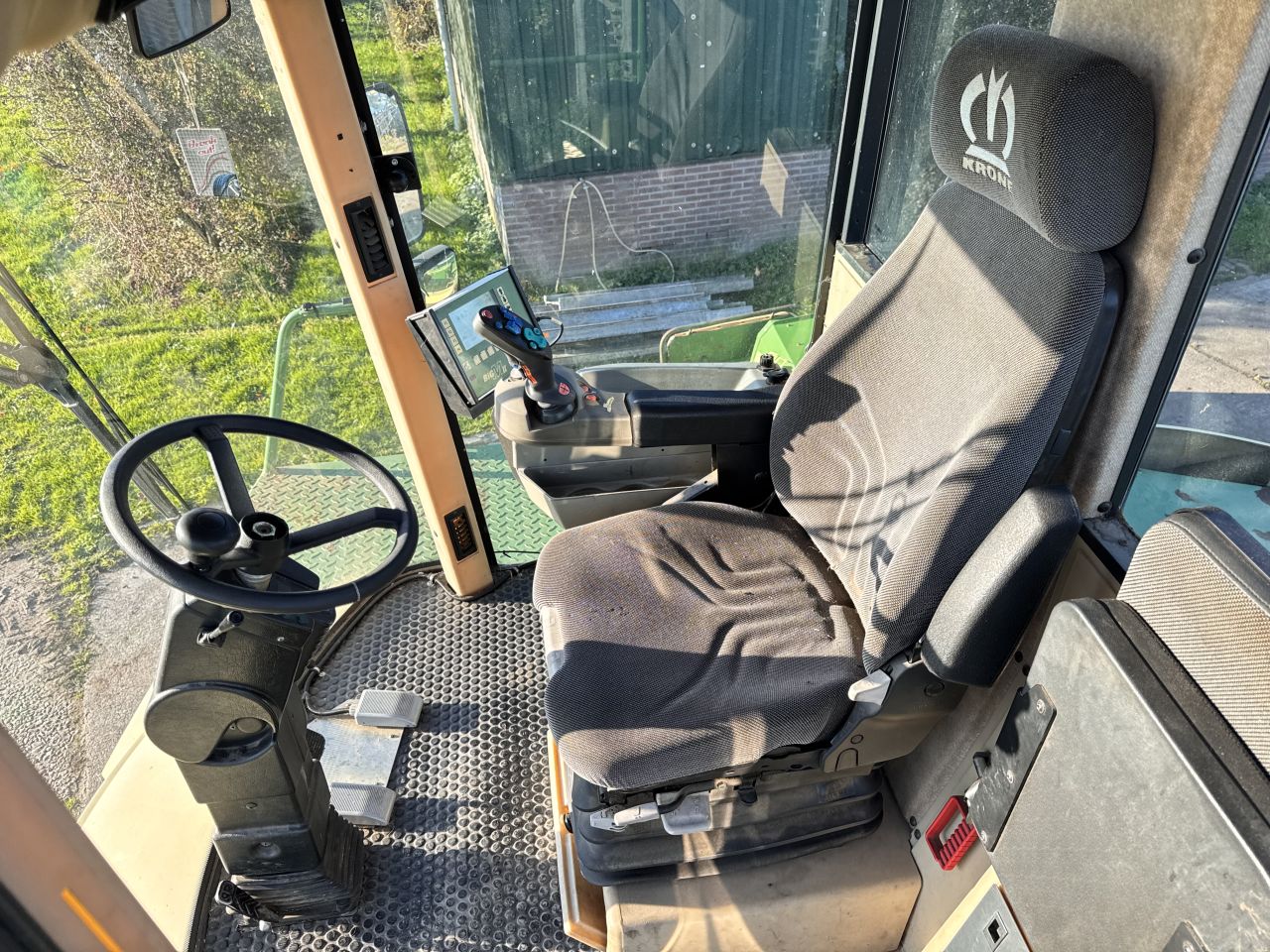 Krone Big M II CV zelfrijdende maaier met vijzels