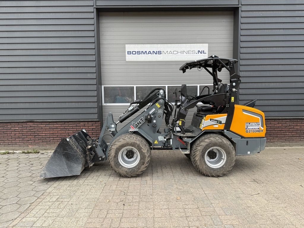 Giant G2700 HD + minishovel / kniklader DEMO 2025 50 uur