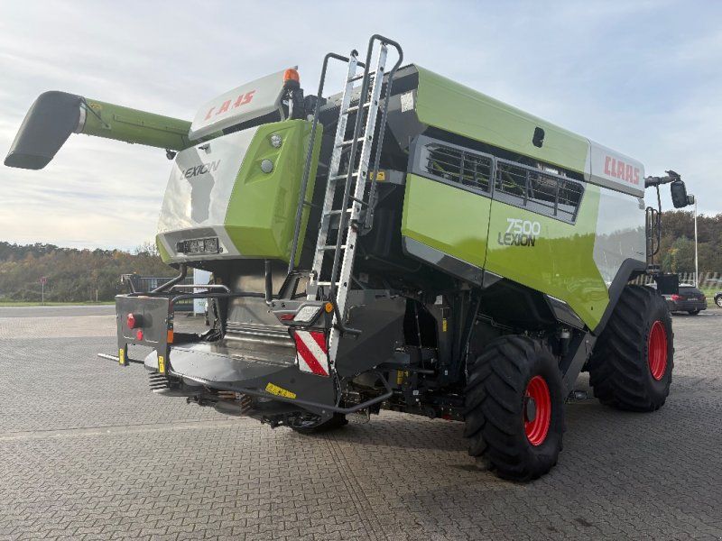 Claas LION 7500